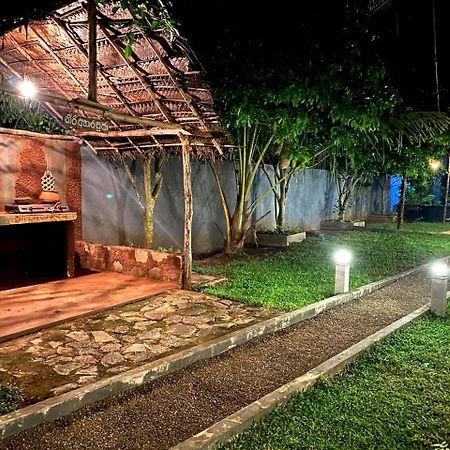 Athyantha Resort 아누라다푸라 외부 사진