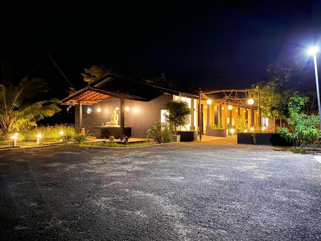 Athyantha Resort 아누라다푸라 외부 사진